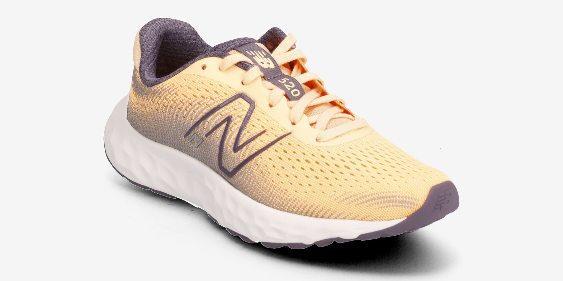 fashionable nike running shoes